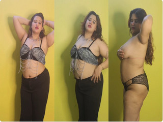 Tale of Ritz Sexy Show in Lingerie ~ App Content