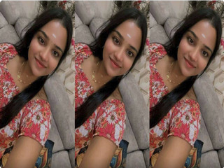 Cute Malaysian Tamil Hottie Fingering